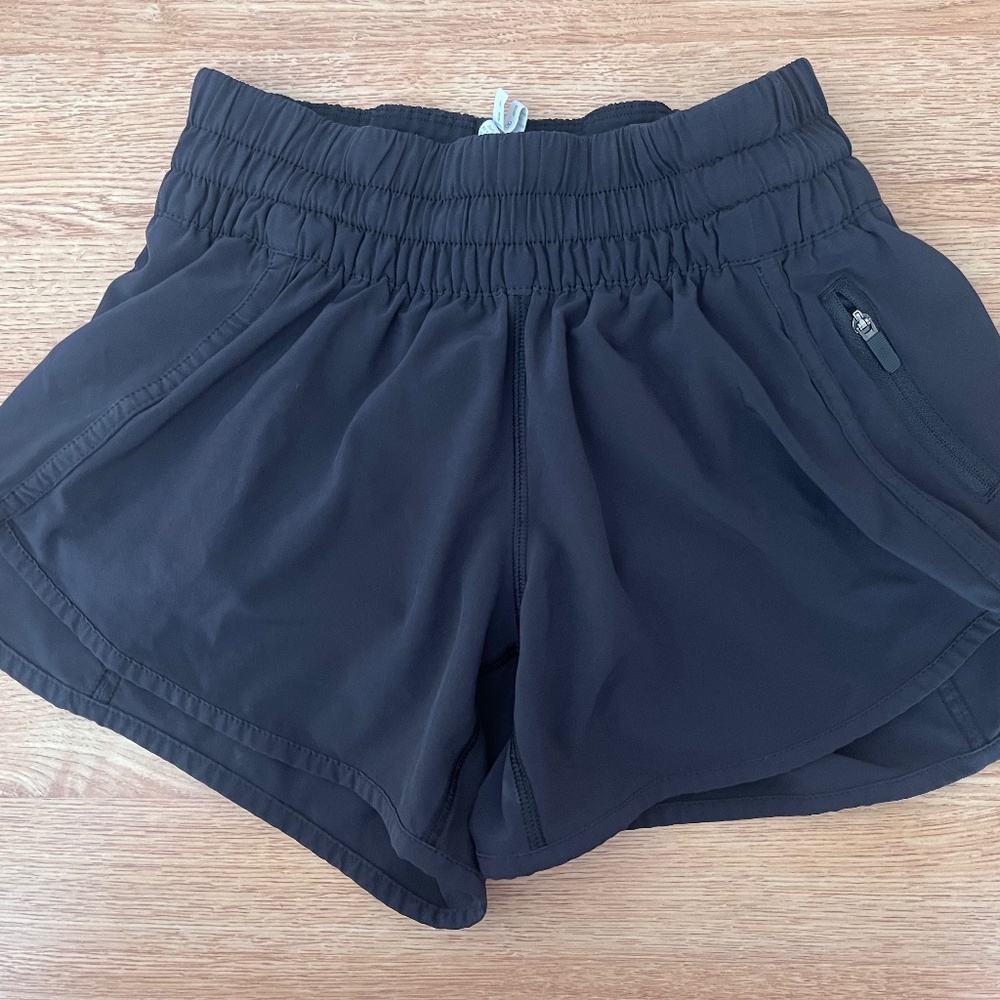 Lululemon Size 4 Shorts